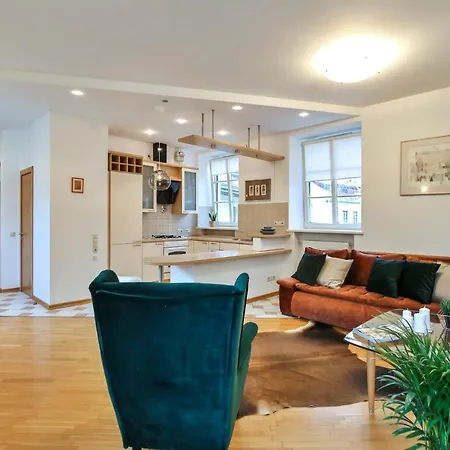 Apartament In Old *